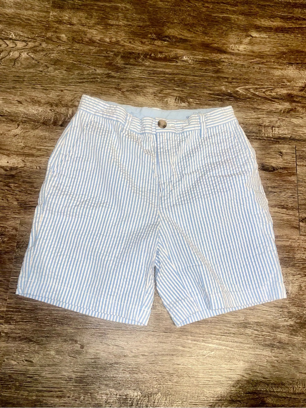 VINEYARD VINES Blue & White Seersucker PinStriped Shorts- Classic!